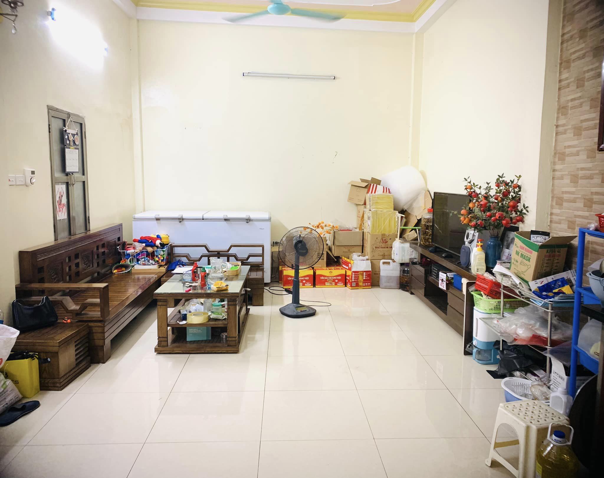 Bán nhà Bạch Mai, lô góc cạnh Chợ Mơ, DT 45m2, Giá 3.3 Tỷ