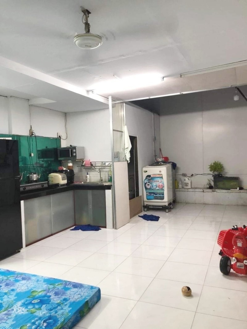 Bán Nhà HXH Nhà nát tiện xây mới, Nguyễn Văn Công GV 54m2 2 tỷ 4 TL