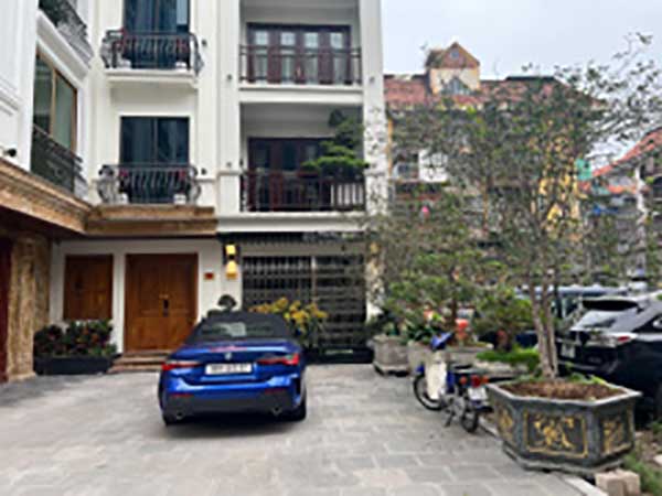 ban-nha-ngo-21-tay-ket-1