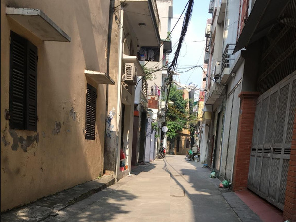 ban-nha-ngo-36-ai-mo-long-bien-1