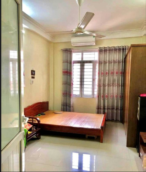 ban-nha-ngo-80-bac-cau-long-bien-6