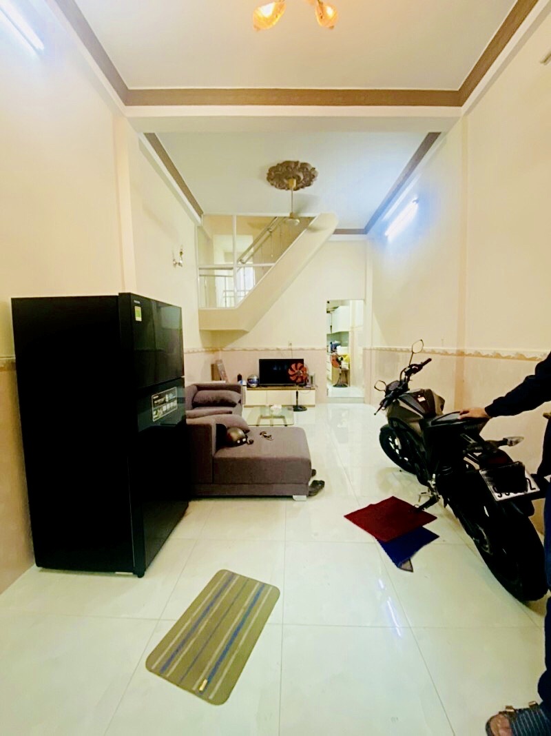 Bán nhà Phường 3 Tân Bình- ô tô đỗ cửa- khu an ninh- 1 sẹc ra mặt tiền chỉ 5 tỷ 7