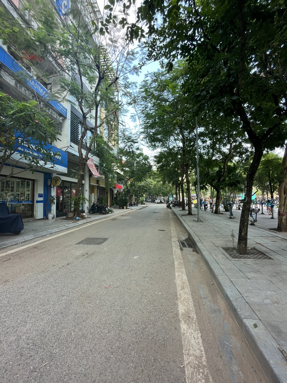 Bán Tòa Căn hộ Apartment Phố Trịnh Công Sơn, Tây Hồ 95m*8T