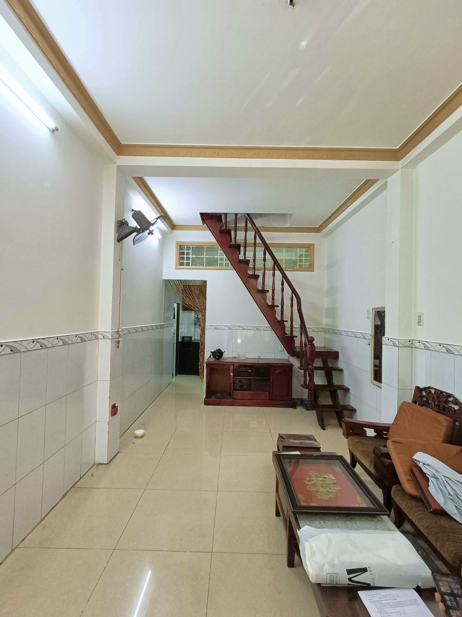 Chỉ 20m ra mặt tiền Vĩnh Viễn- Phường 4 Quận 10 DT gần 30m2 3 tầng giá 4 tỷ 3