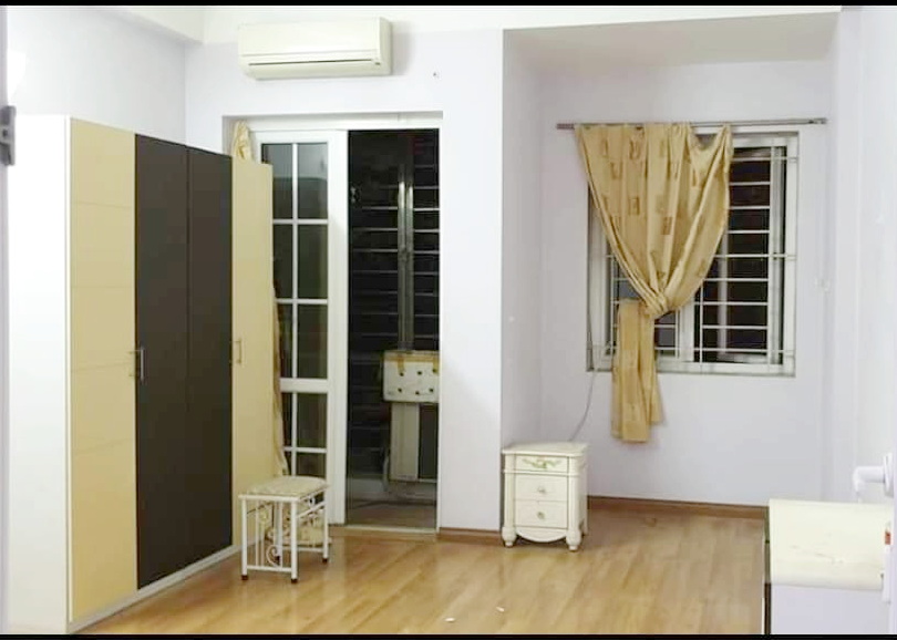 Bán nhà Huỳnh Thúc Kháng 55m Phân lô Ô tô tránh 2 thoáng Kinh doanh giá tốt