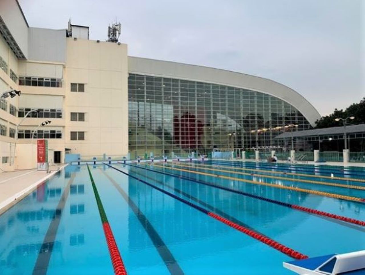 be-boi-cung-the-thao-duoi-nuoc-my-dinh