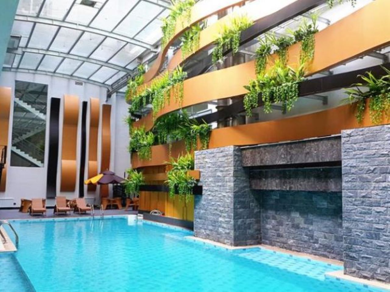 be-boi-leo-fitness-center-165-thai-ha