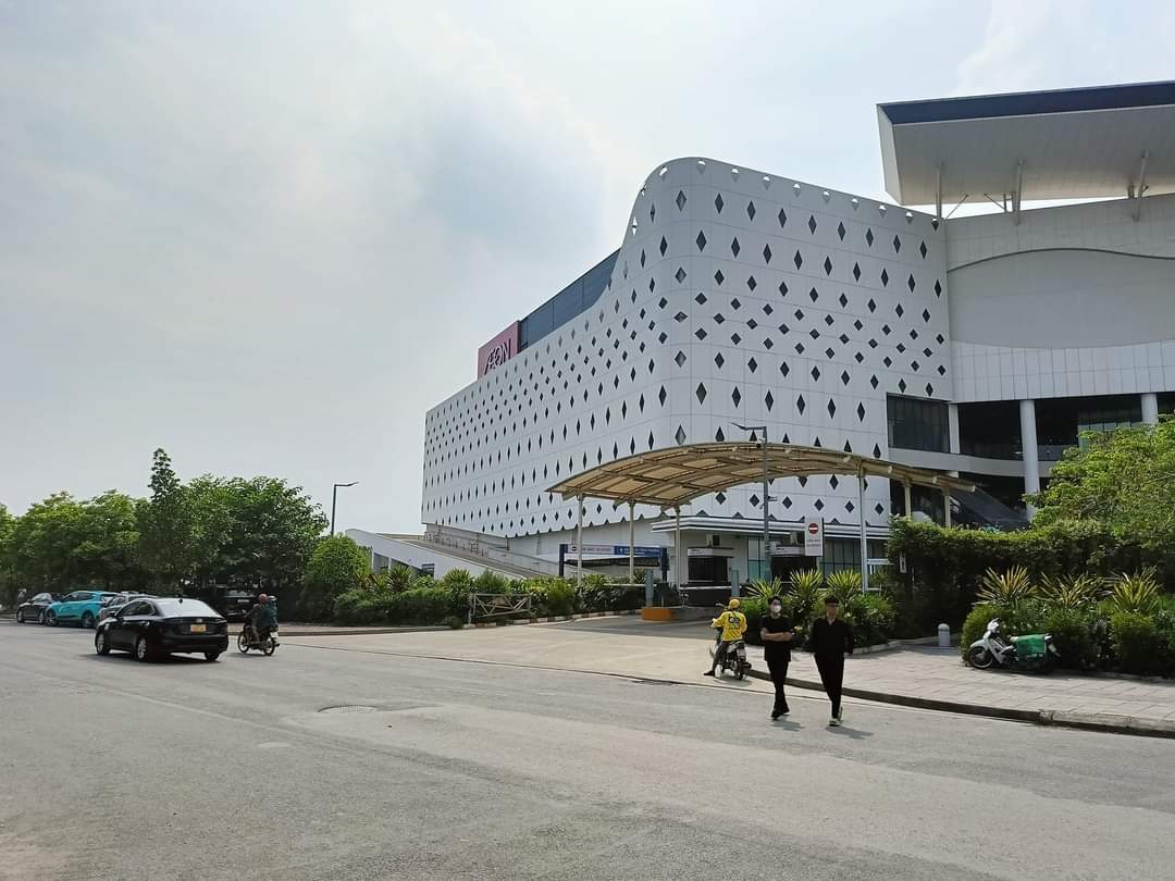 Bán Gấp lô đất 50m2 đối diện siêu thị AEON 4 Tỷ 9