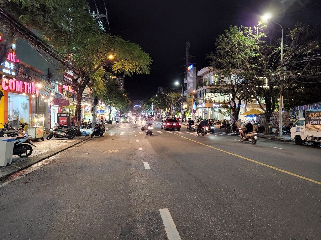 Bán gấp nhà giá rẻ sát Nguyễn Văn Thoại, biển Mỹ Khê khu vực du lịch sầm uất bậc nhất tại Đà Nẵng