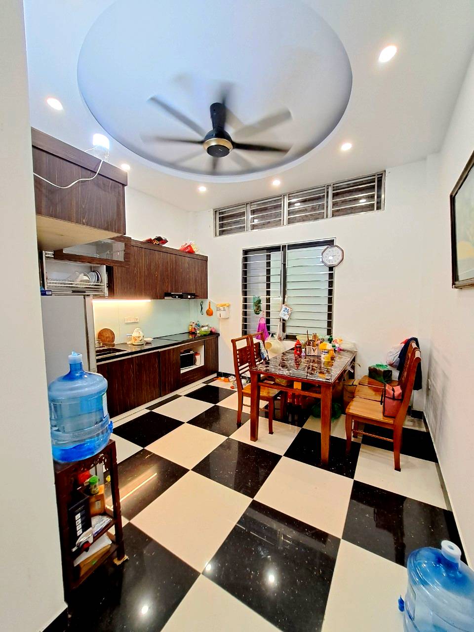 BÁN NHÀ CHÍNH KINH, 8.95TỶ, MẶT PHỐ, LÔ GÓC, Ô TÔ, KINH DOANH, MẶT TIỀN 5M.
