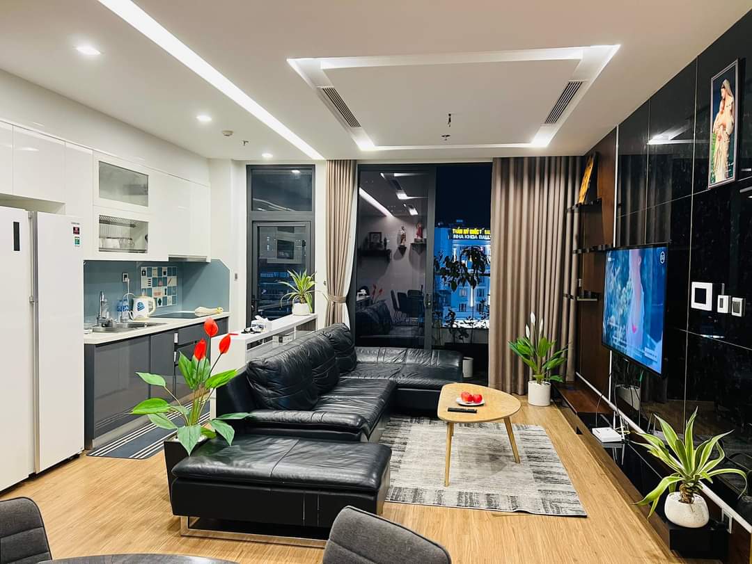 Hiếm!!! Nhà Phân Lô Phố Trần Hưng Đạo, Ngõ Rộng Ôtô Tránh, KD, 45m2, 4 Tầng, Gía 12 Tỷ.