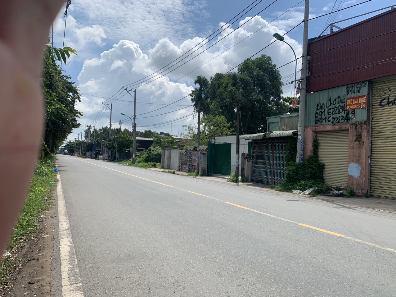 Bán đất mặt tiền diện tích lớn - đường xe container - gần Vành Đai 3 - Hóc Môn