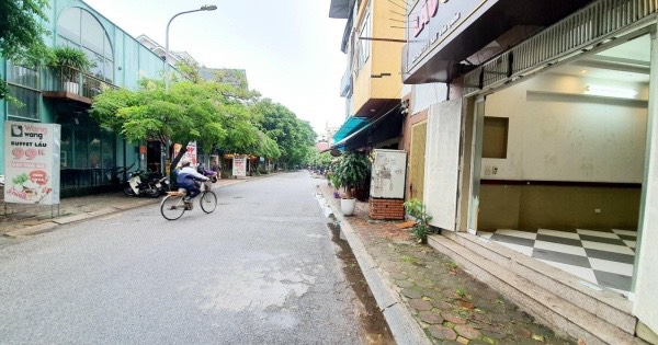 Chỉ gần 5 tỷ, sở hữu luôn hộ khẩu Văn Quán, ô tô đỗ cửa, mặt tiền rộng 9m