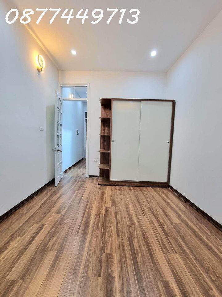 CẤP BÁO CĂN NHÀ CÓ 1 0 2 PHÔ MINH KHAI, 42M2X4 TẦNG Ở LUÔN GIÁ CHỈ 3.5 TỶ