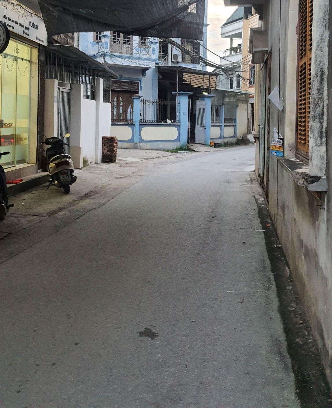 Nhà Ỷ La Dương Nội, Hà Đông còn mới, đẹp ở ngay, oto tránh 10m, 3 bước chân ra chợ, 47m²x 4T giá 3.28 tỷ