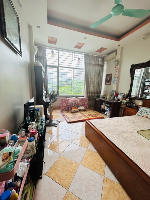 BÁN GẤP NHÀ CẦU GIẤY 65M - NHỈNH 8 TỶ - Ô TÔ GẦN - NGÕ NÔNG BA GÁC - NHÀ ĐẸP - Ở NGAY