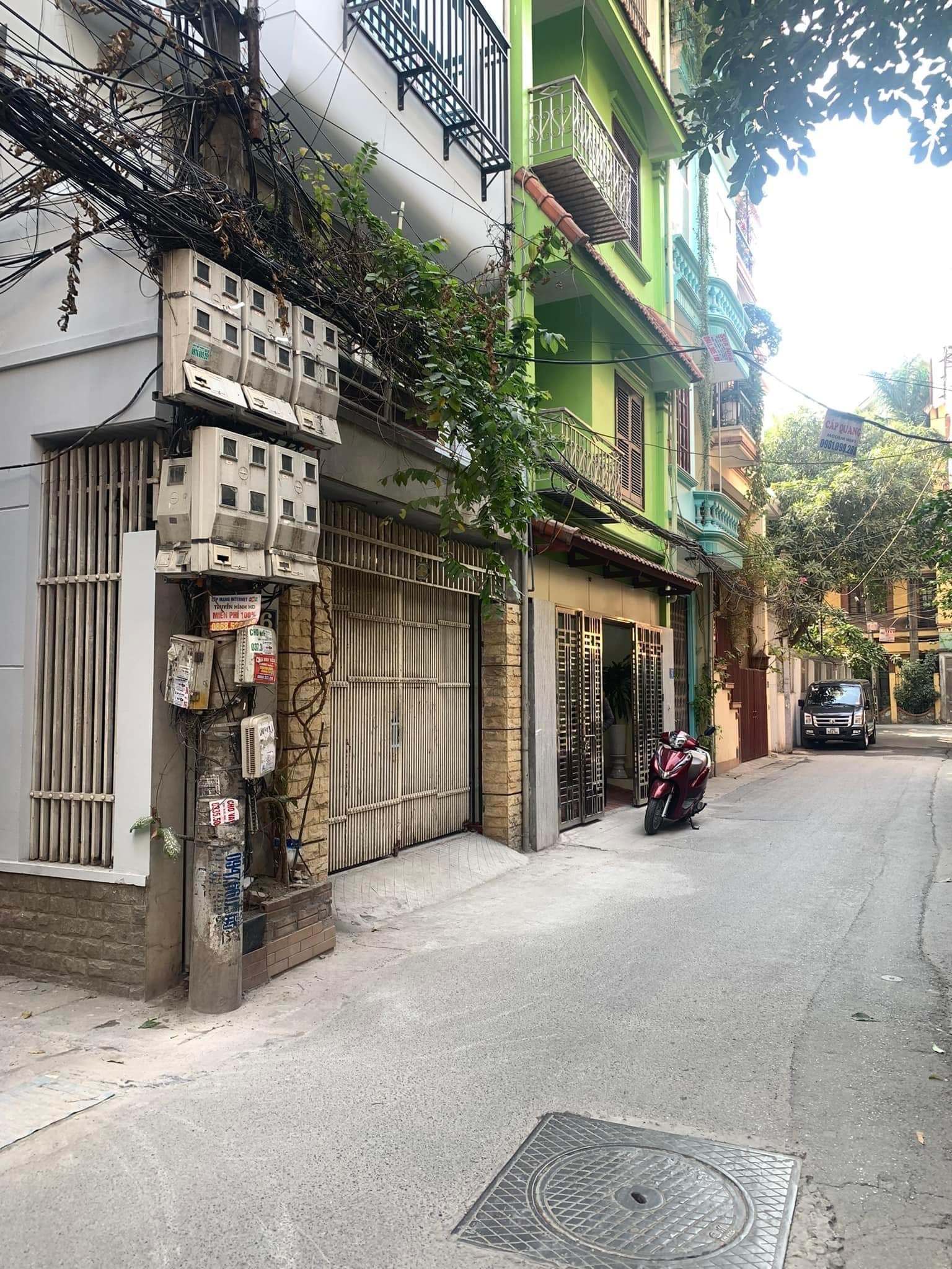 Nhà đẹp Lạc Long Quân mới koong 38m2 x 6t thang máy, kinh doanh, oto tránh 6,7 tỷ