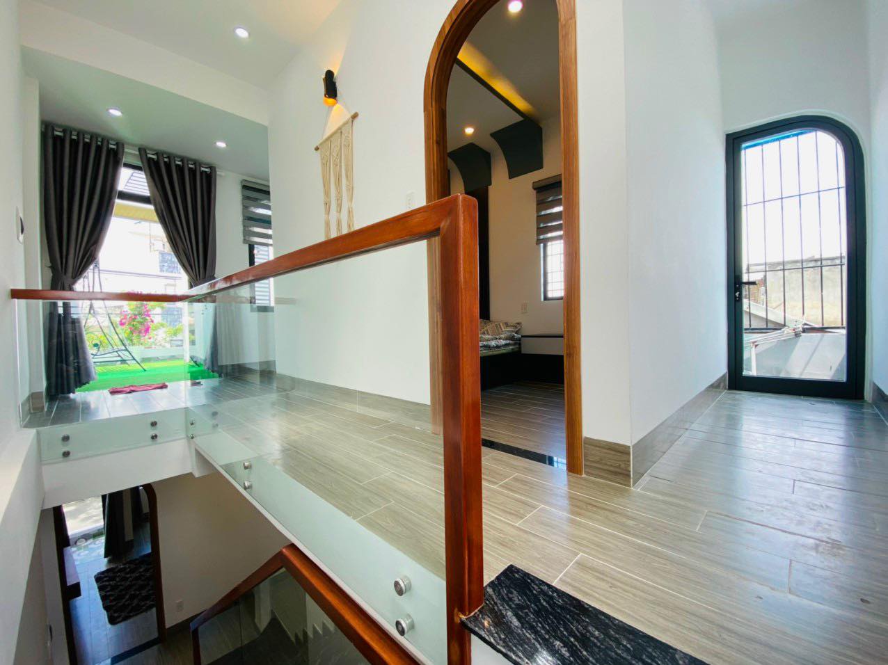 Bán nhà 3 Tầng Đường 10m5 gần biển Mỹ Khê Khu Phố An Thượng Đà Nẵng giá 1X tỷ