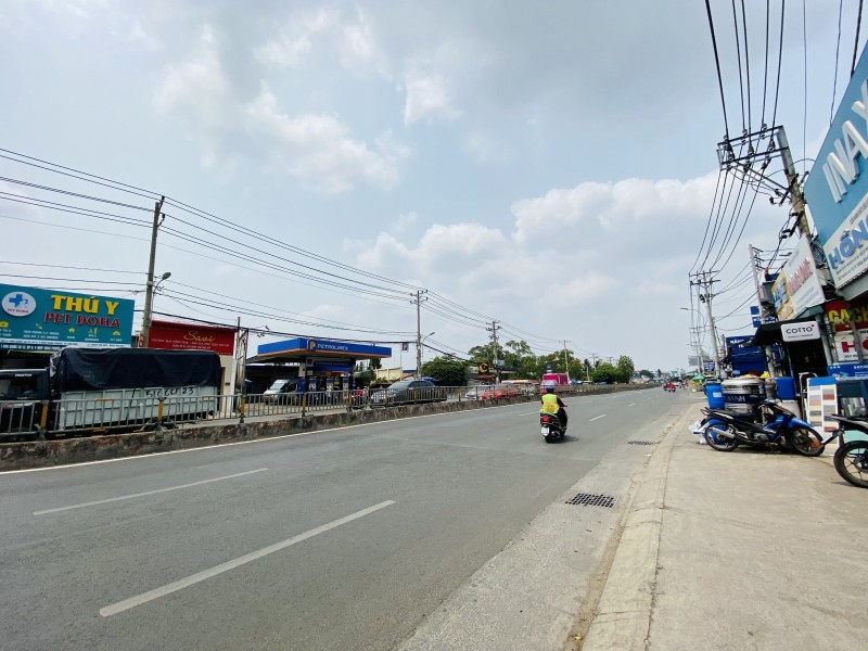 Bán Nhà Mặt Tiền Quốc Lộ 13 273m2 Giá 19 Tỷ Ngang 6m Dài Khủng