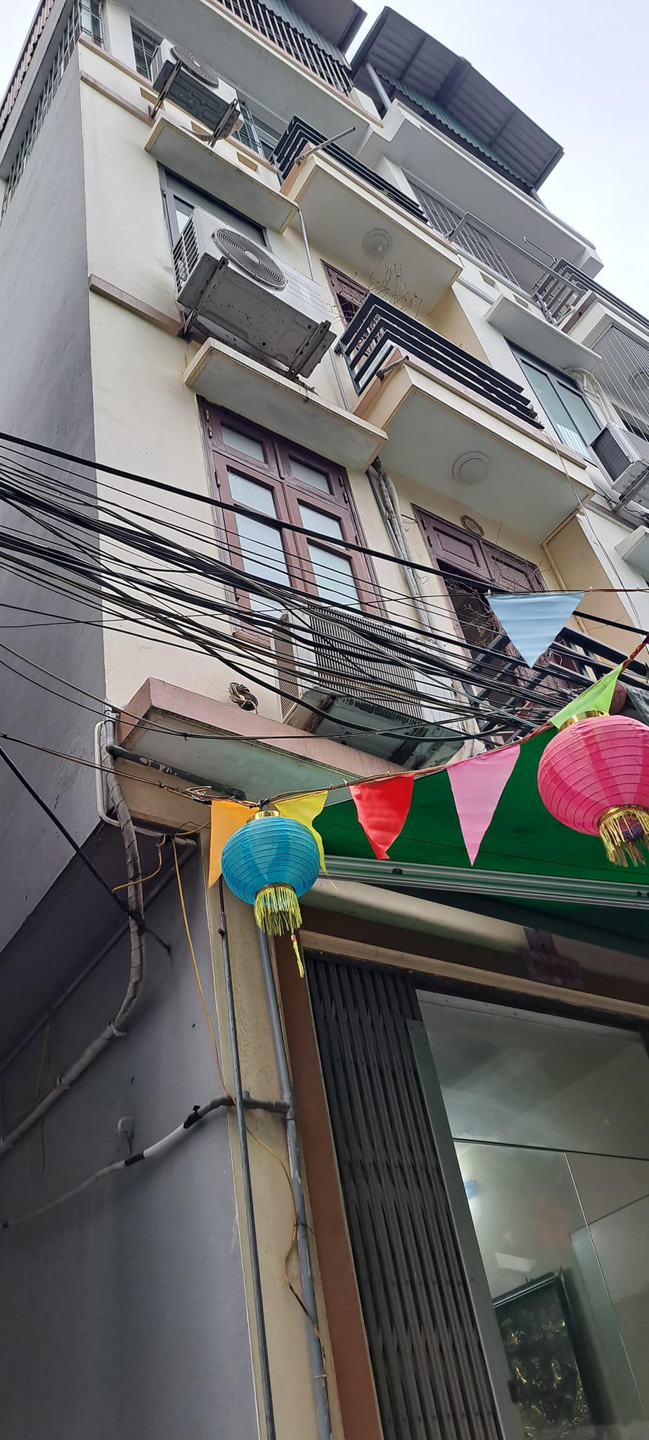 Bán nhà Trương Định lô góc 3 thoáng, ngõ thông các ngả, ô tô đỗ cửa, DT35m2, giá 3.5 tỷ.