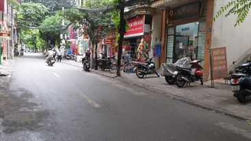 Bán Nhà Mặt Phố Nhân Hòa_Kinh Doanh Cực Tốt_Vị Trí Đẹp_Vỉa Hè Rộng_Nhà Đẹp Còn Mới