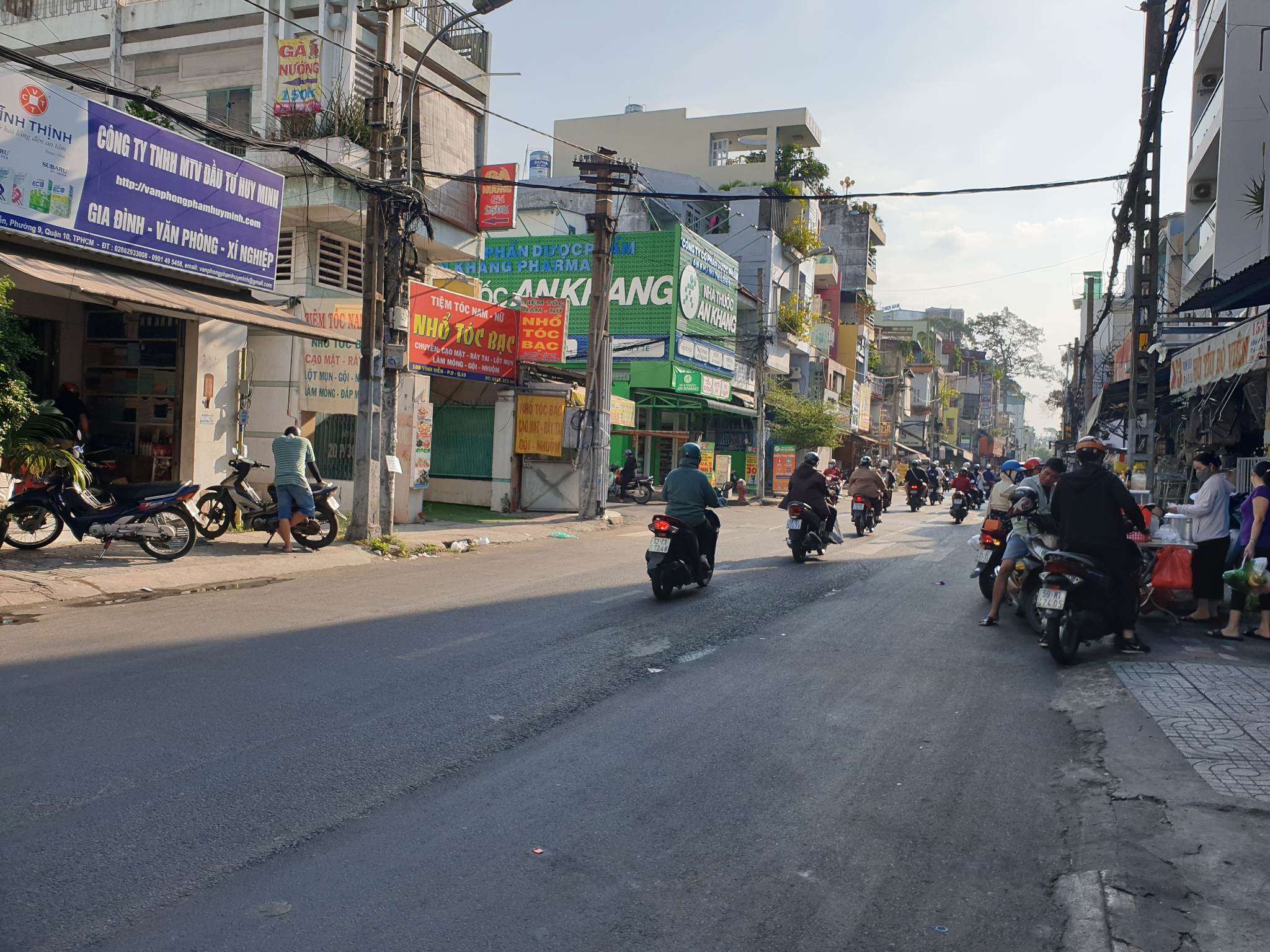 NGỘP BANK - GẤP BÁN NHÀ VĨNH VIỄN QUẬN 10 - 4 TẦNG - CHỈ 6 TỶ xxx - Dòng tiền gần 200 triệu.năm