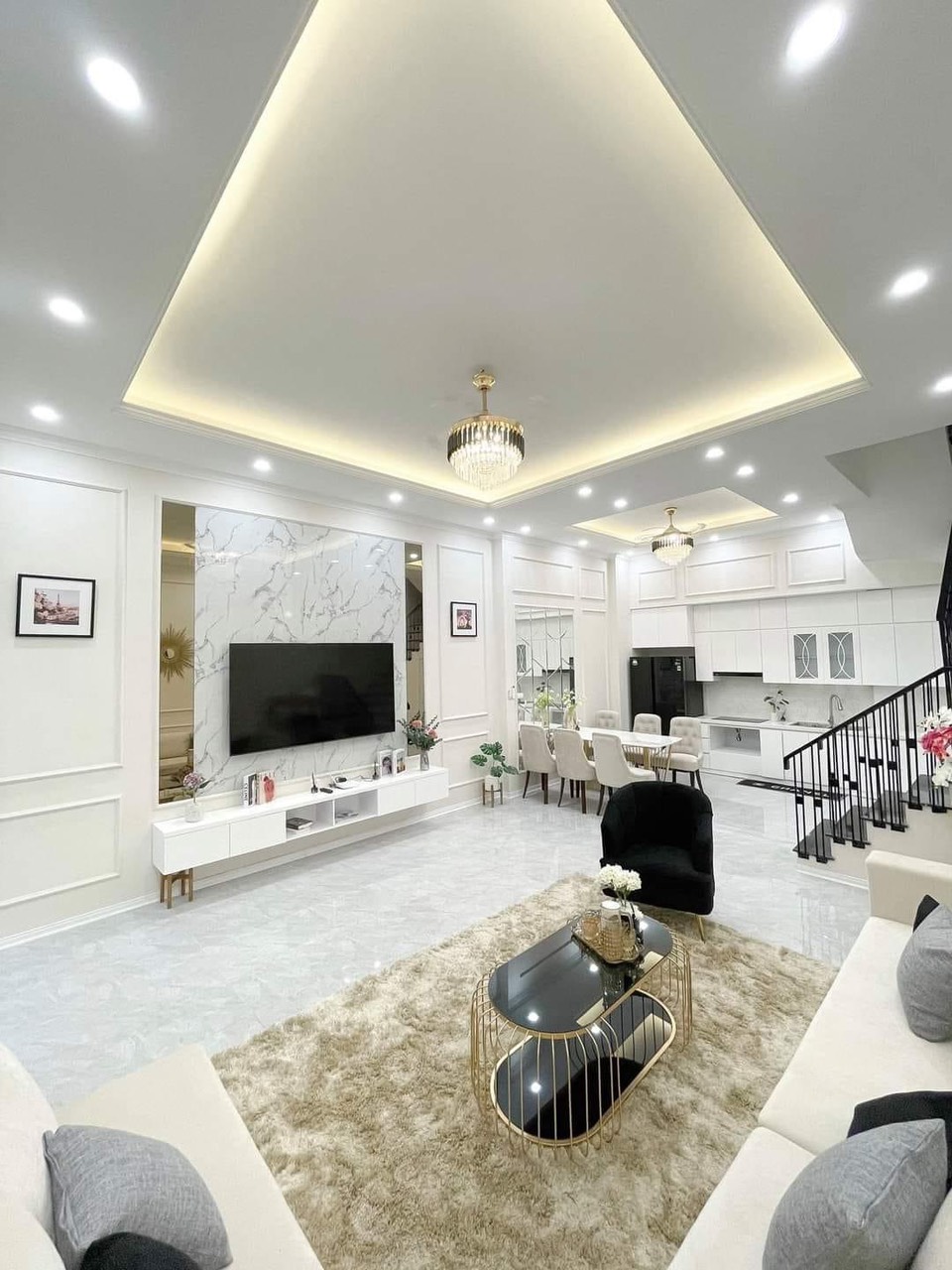 Bán nhà Ngũ Nhạc 45m x 5T x MT 4M - LÔ GÓC - Ô TÔ CÁCH 30M - 2 THOÁNG