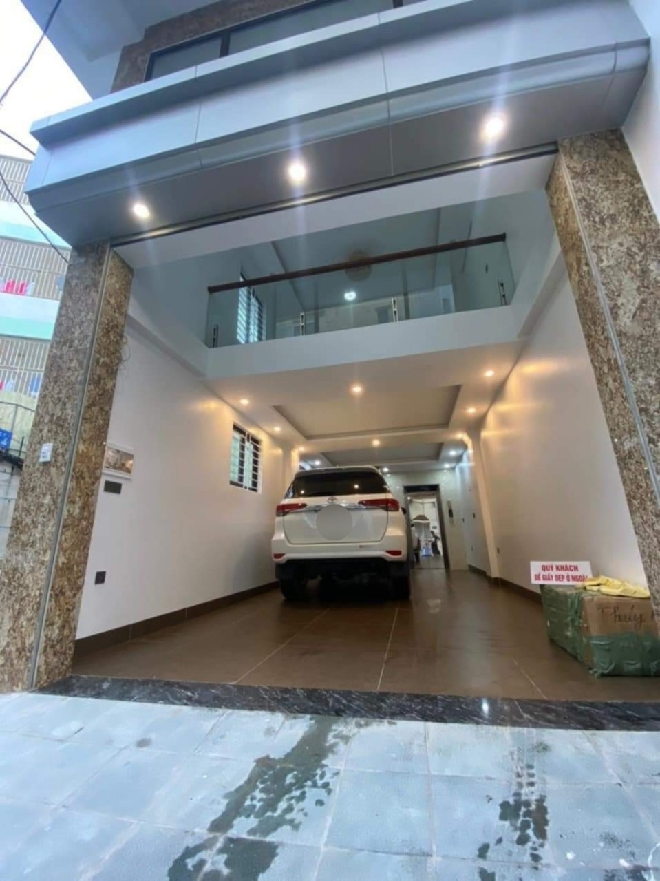 VIP nhất Ngọc Lâm Nhà Phân Lô Ôtô Tránh, Vỉa Hè, Kinh Doanh, 80m2, 5 Tầng, Nhỉnh 11 Tỷ.