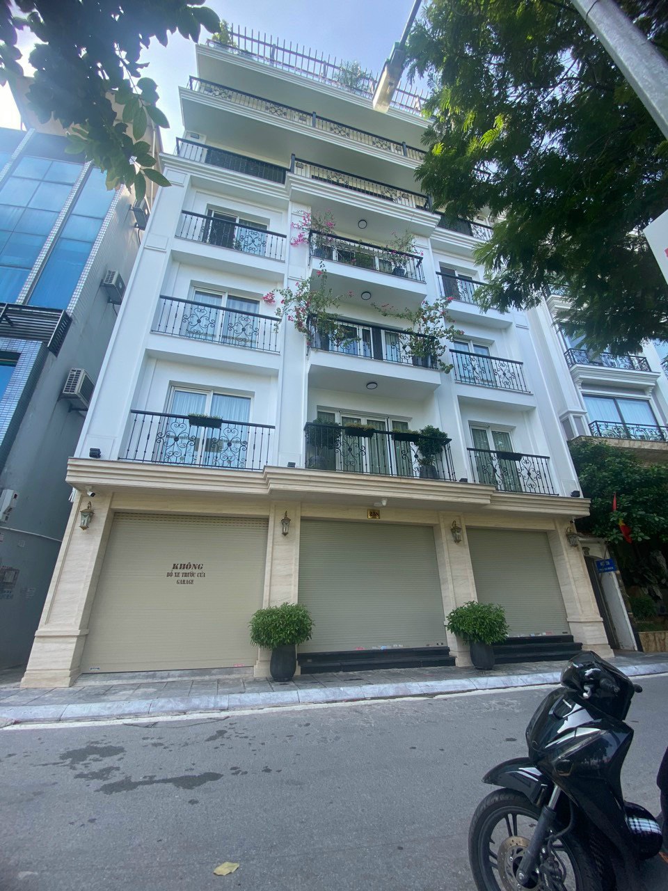 BÁN NHÀ PHỐ TRẦN QUANG DIỆU - HOÀNG CẦU, ĐỐNG ĐA - HÀNG HIẾM - 7 TẦNG THANG MÁY - NHÀ DÂN XÂY - Ô TÔ TRÁNH- VỈA HÈ - KINH DOANH.