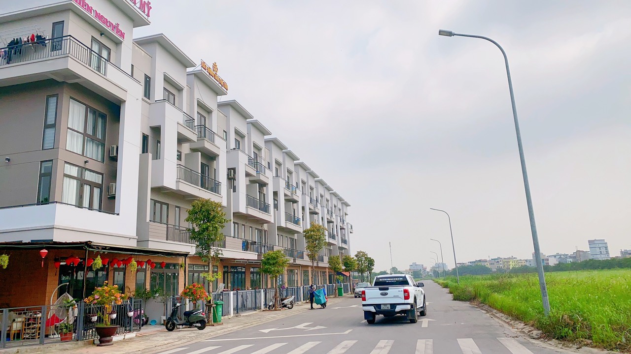 Cho thuê nhà nguyên cănĐã hoàn thiện 3-4 phòng ngủ đầy đủ nội thất, xách vali về ở.