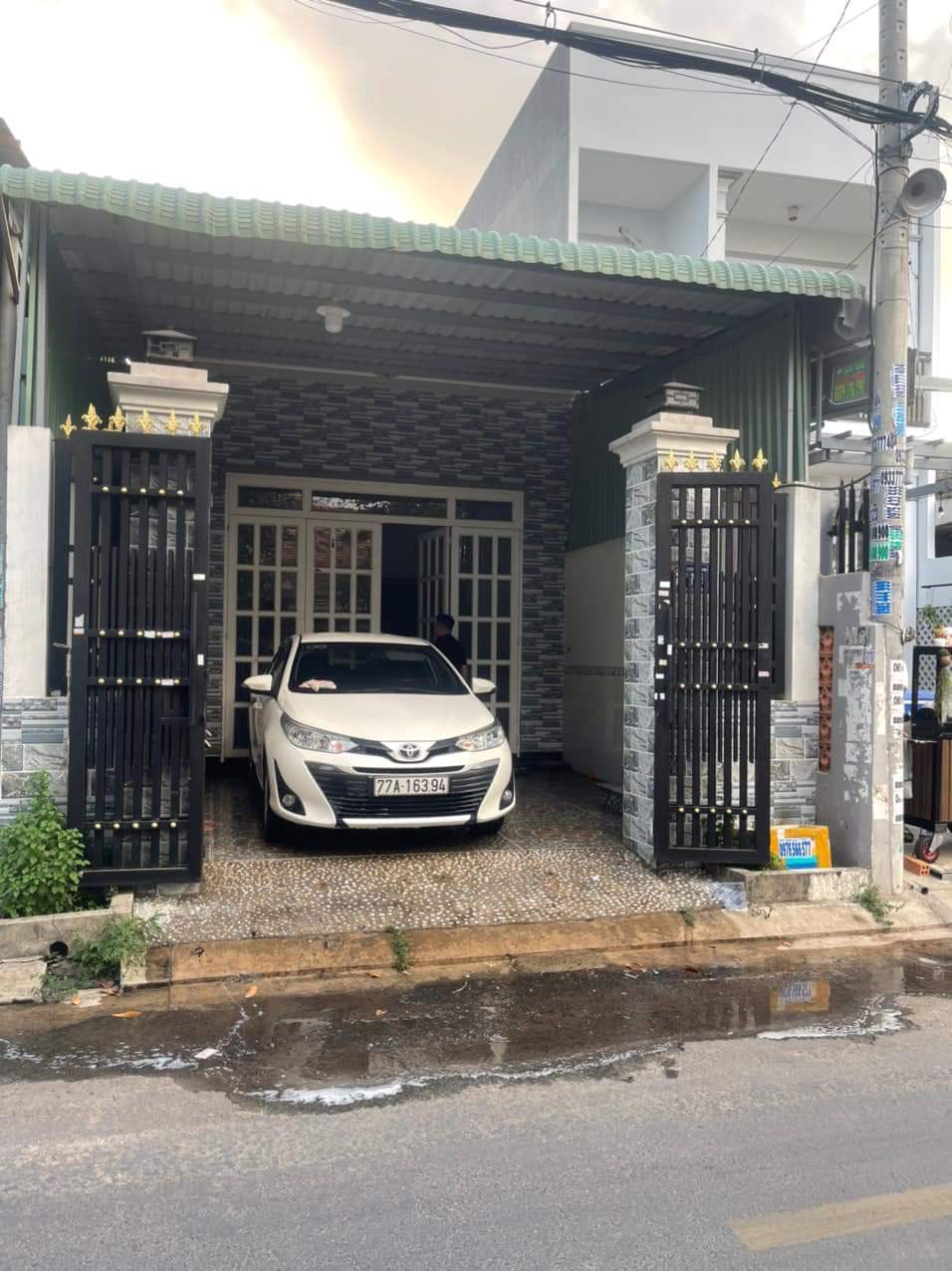 GIẢM 600 TRIỆU BÁN NHÀ SHR HÓC MÔN MT ĐƯỜNG NHỰA - XUÂN THỚI SƠN - 108m2 - NGANG 5M - NHỈNH 4 TỶ TL