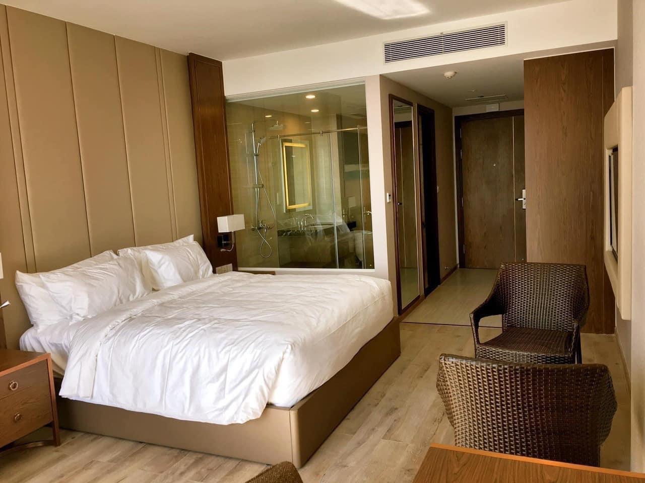 Cần chuyển nhượng gấp toà nhà Panorama,ban công rộng,cách quảng trường 2/4 và biển chỉ 50m