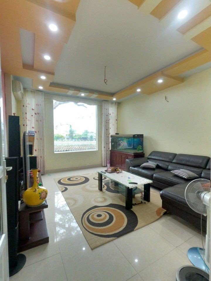 Bán nhà ngõ 33 Chu Văn An, 45m 4 tầng ngay gần Hồ, GIÁ 2.65 tỉ độc lập dân xây