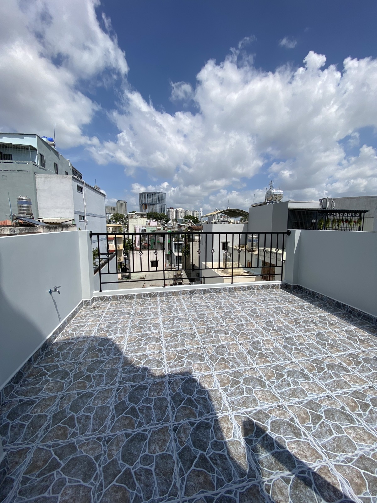 Bán Nhà Vĩnh Viễn - Nguyễn Tiểu La Quận 10 - 42m2 - 5 tầng - Sát Mặt Tiền - ở ngay