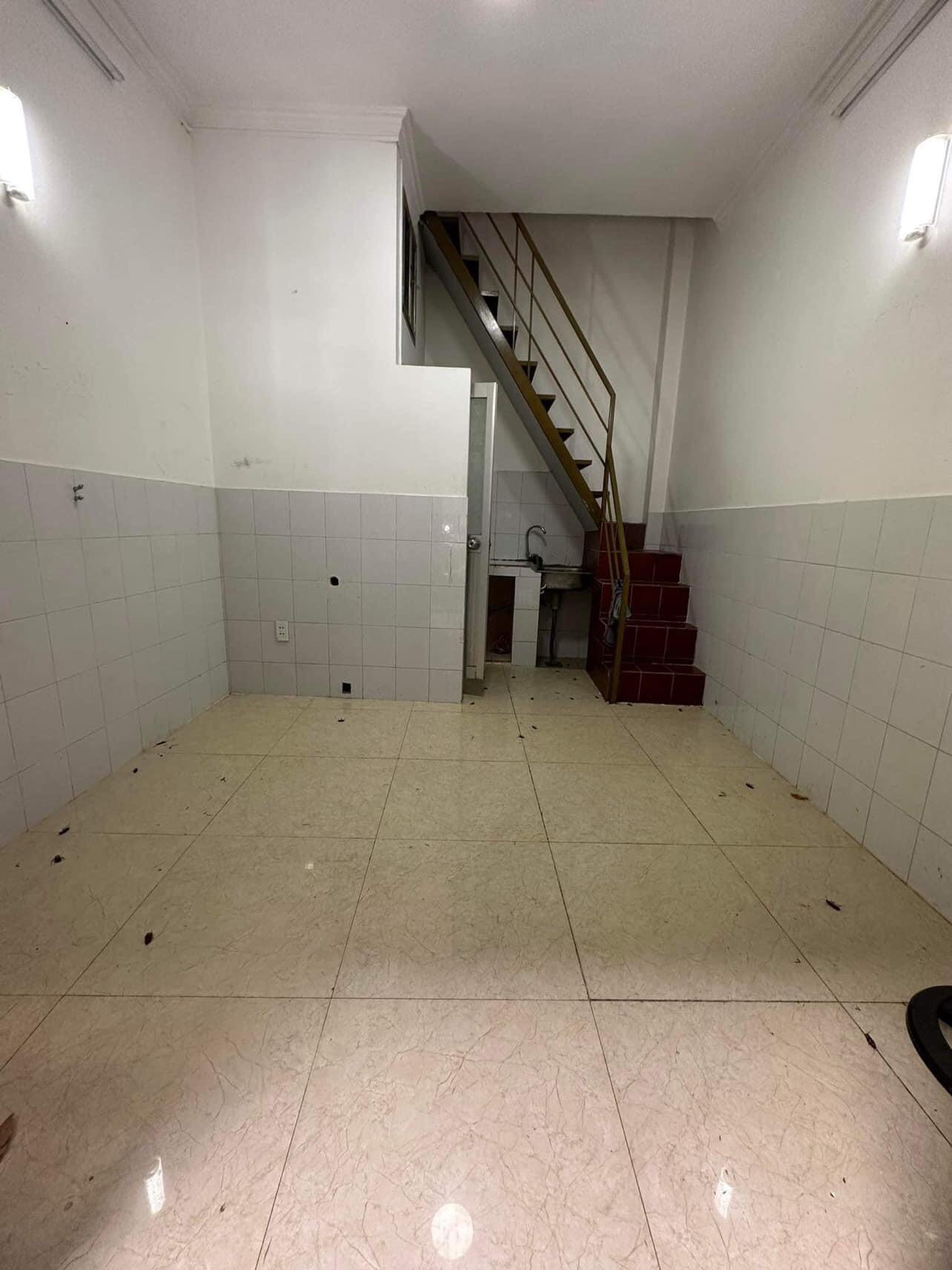 Bán nhà mini Hồ Biểu Chánh,Phú Nhuận 3 tầng 2pn nhỉnh 2 tỷ