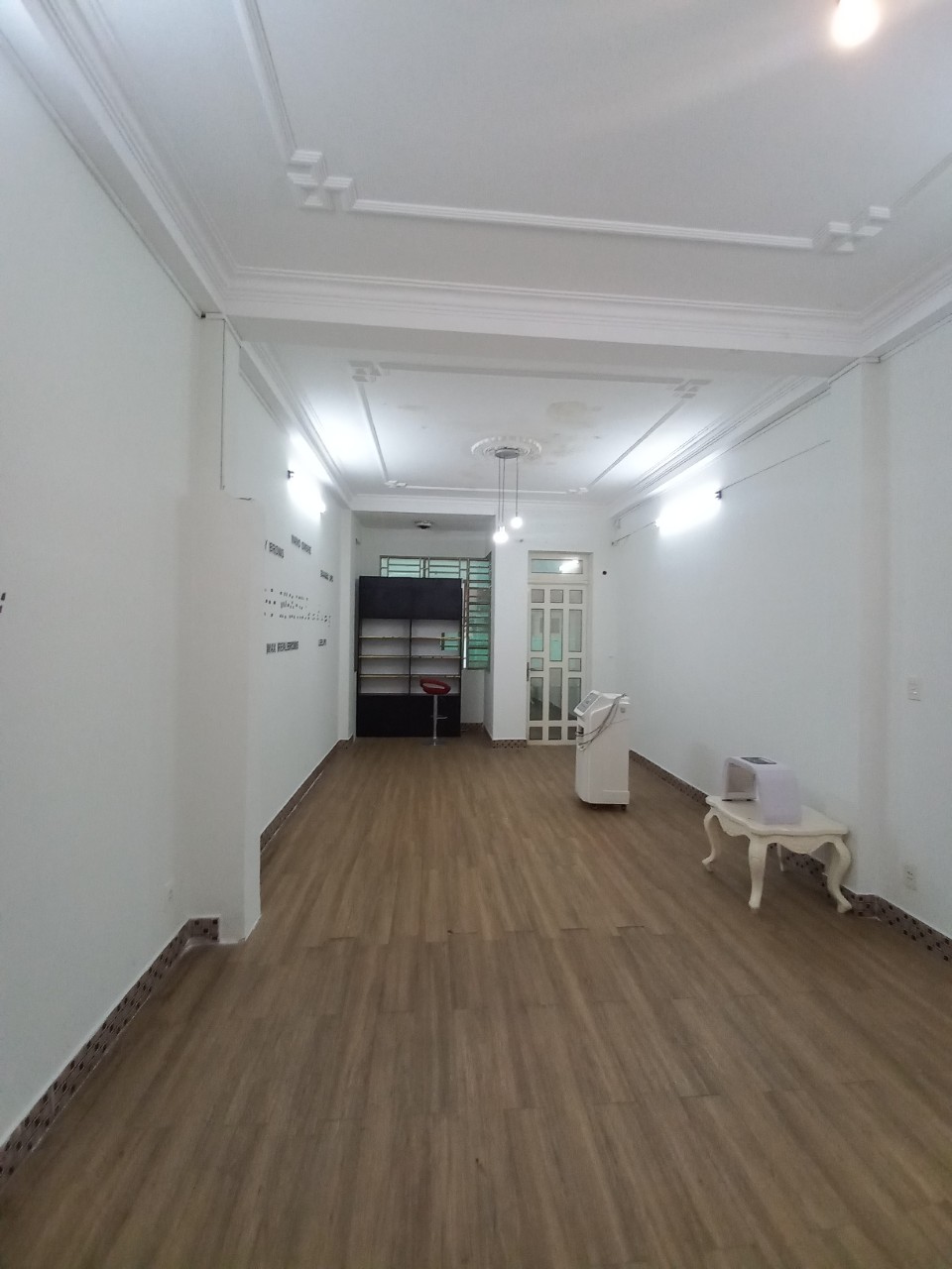 Cho thuê nhà nguyên căn 1 TRỆT 2 LẦU khu D2D vị trí ĐẸP NGAY TRUNG TÂM BIÊN HÒA ĐƯỜNG OTO NÉ NHAU giá chỉ 17