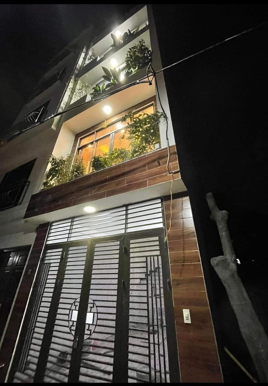 BÁN NHÀ ĐẸP THỤY PHƯƠNG - QUẬN BẮC TỪ LIÊM , LÔ GÓC ,3 MẶT THOÁNG -DT 40m2 -, GIÁ HƠN 4 TỶ