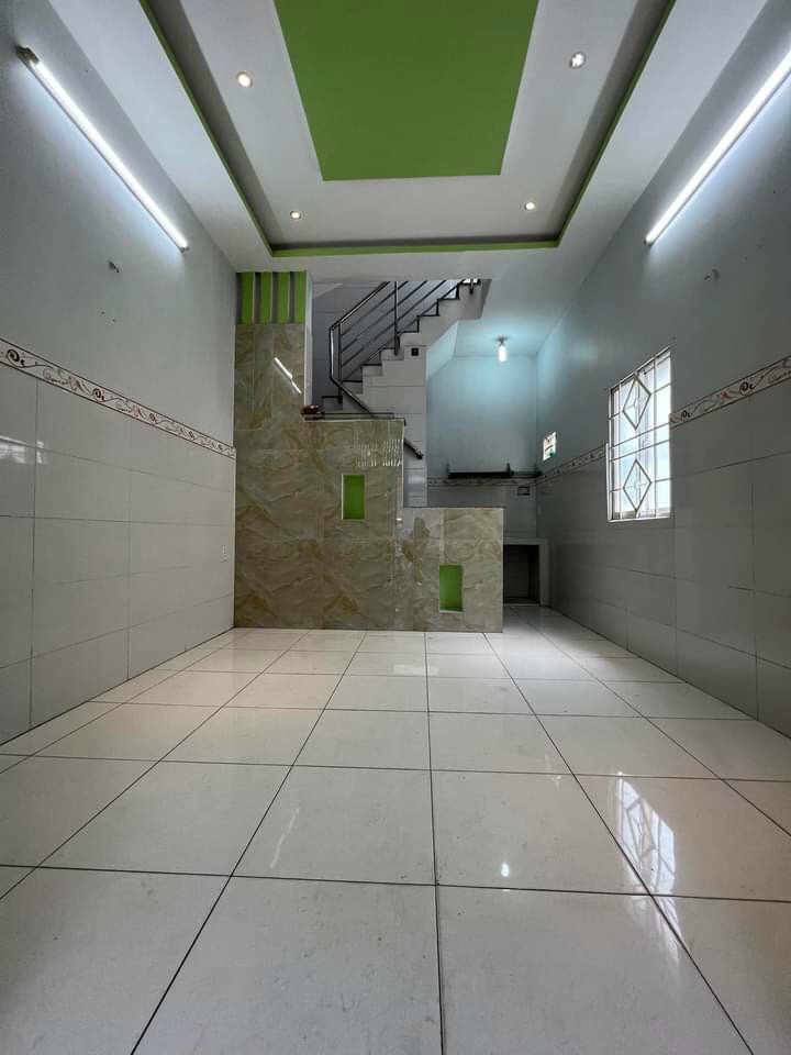 Bán Nhà Quận 4 - 40m2 - 3 Tầng - Căn Góc 2 MT thoáng - Không Quy Hoạch - Ở ngay