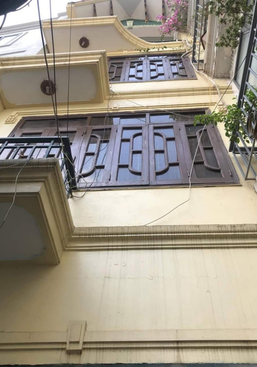 Rất rẻ, rất hiếm, đường Hoàng Mai, Đền Lừ, quận Hoàng Mai, 40m2, 4 tầng, 3 ngủ, sổ đỏ hơn 2,5 tỷ
