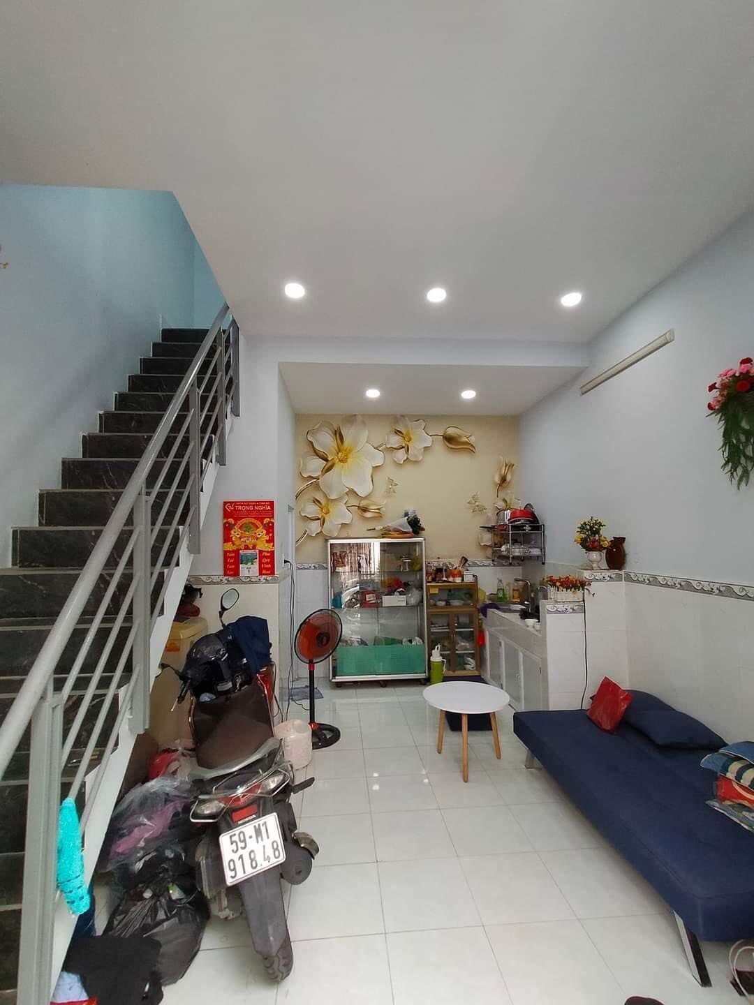 Hẻm ba gác giáp Lê Thúc Hoạch,Bình Tân,24m2,chỉ 2.3 tỷ