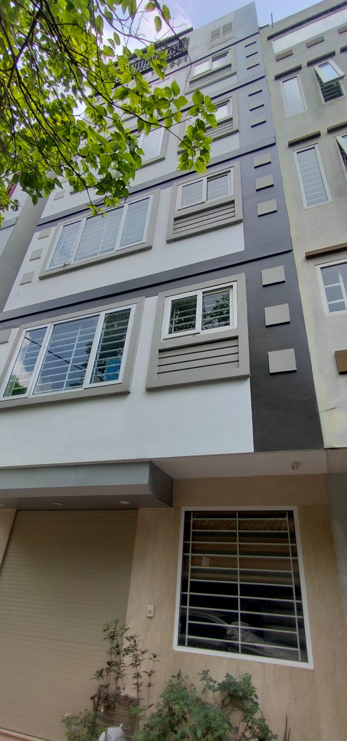 Cực Hiếm Nguyễn Phong Sắc 67.4m 2thoáng, ô tô, MT6.5, 6 tầng giá 8.5tỷ