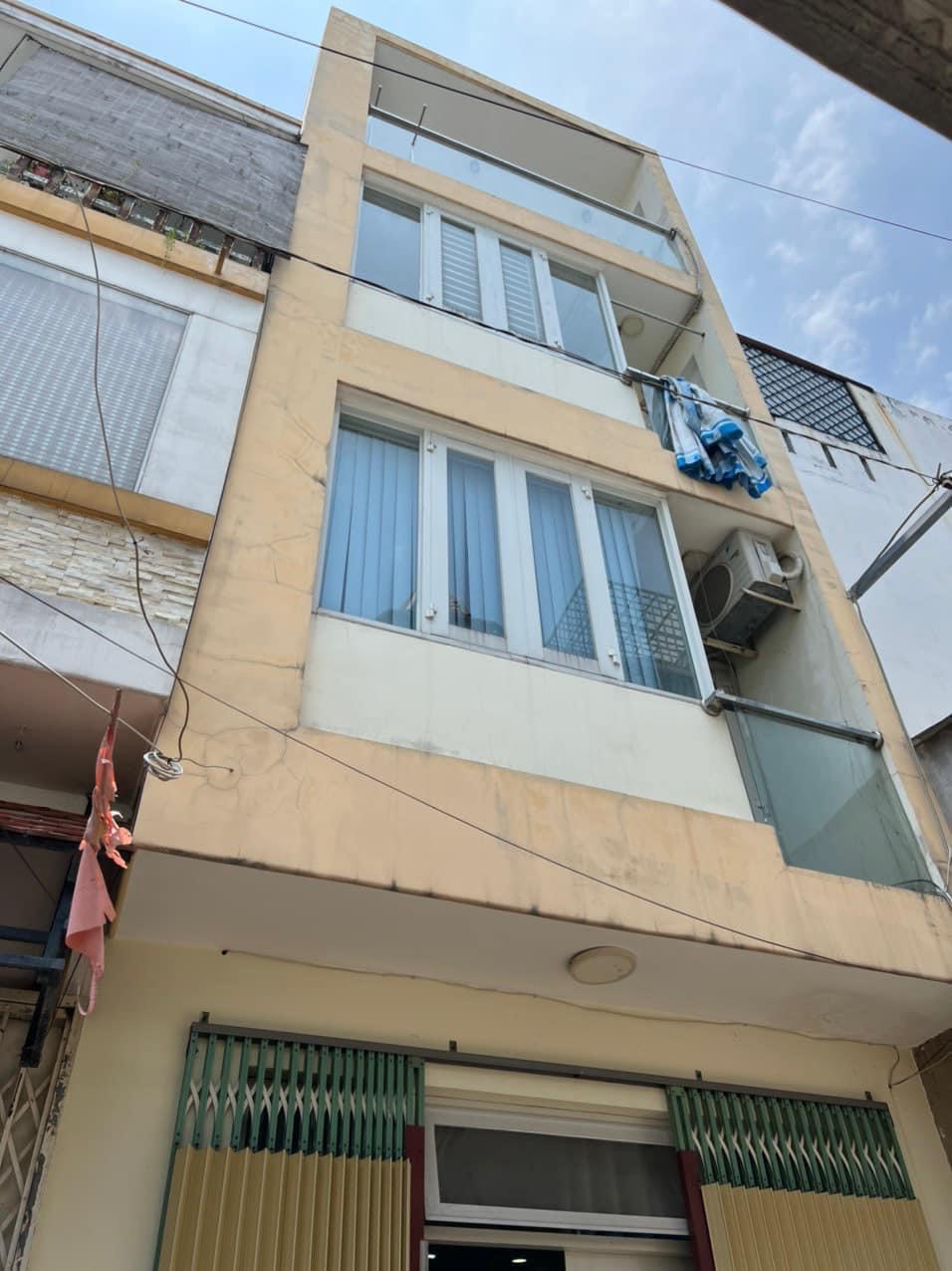 Bán nhà đúc 3.5 tấm nằm trong khu phân lô đồng bộ tuyệt đẹp, hẻm chuẩn 4m xe ô tô để trước nhà thuộc Quang Trung P8