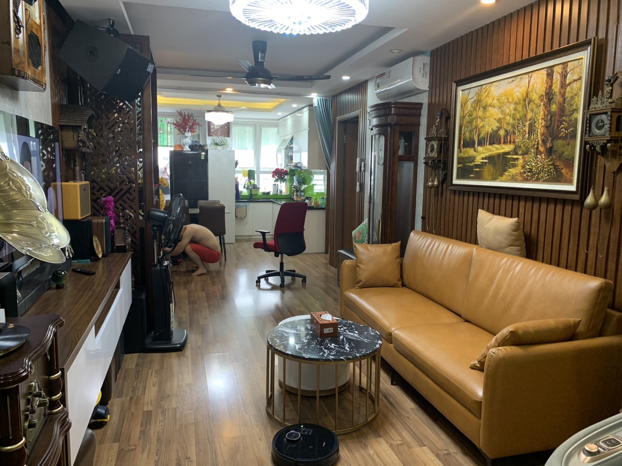 bán Chung Cư Nam Trung Yên Cầu Giấy Full Nội Thất cao cấp 2 ngủ 2 WC chỉ 2.85 tỷ