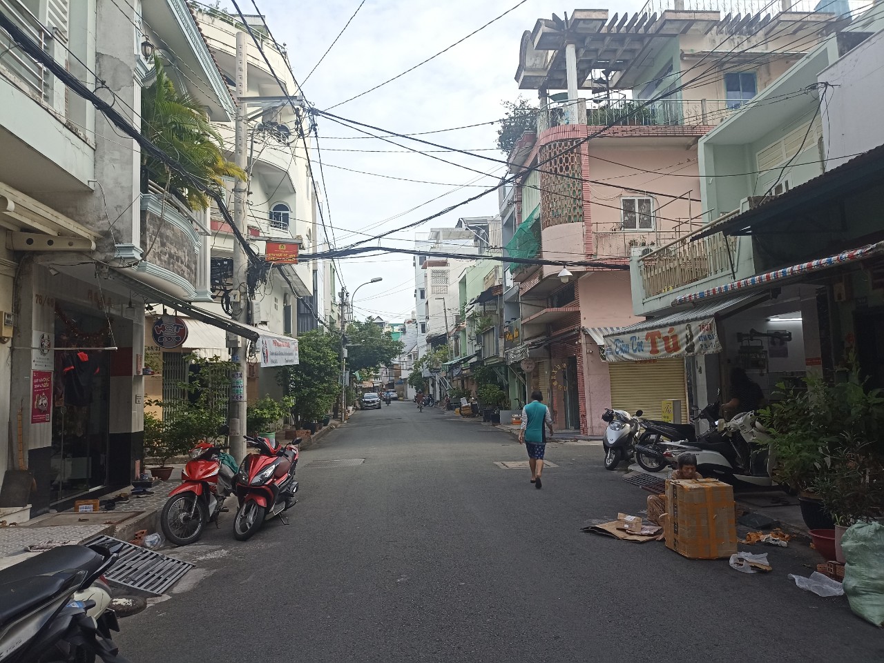 Nhà 2 MT HXT đường Xóm Đất, P8, Quận 11 cần Bán Gấp