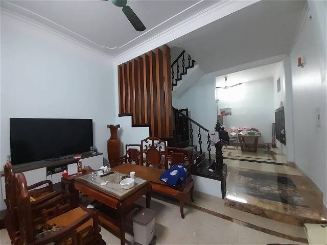 cần bán nhà Nguyễn Văn Cừ Long Biên hà nội