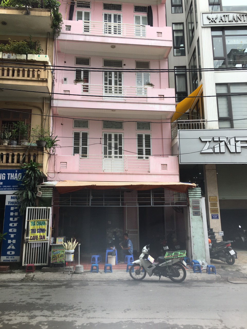 Chính chủ cho thuê tầng 2 nhà mặt phố số 97 Hoàng Ngân, Nhân Chính, Thanh Xuân, Hà Nội.