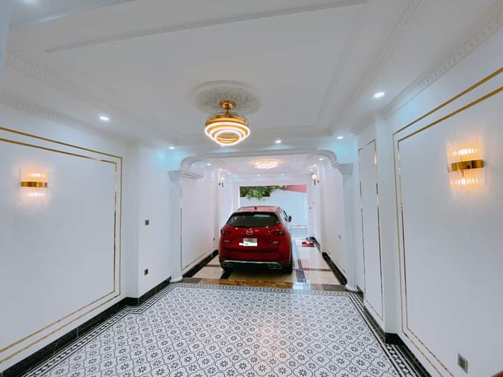 cần bán nhà phố Việt Hưng long biên hà nội