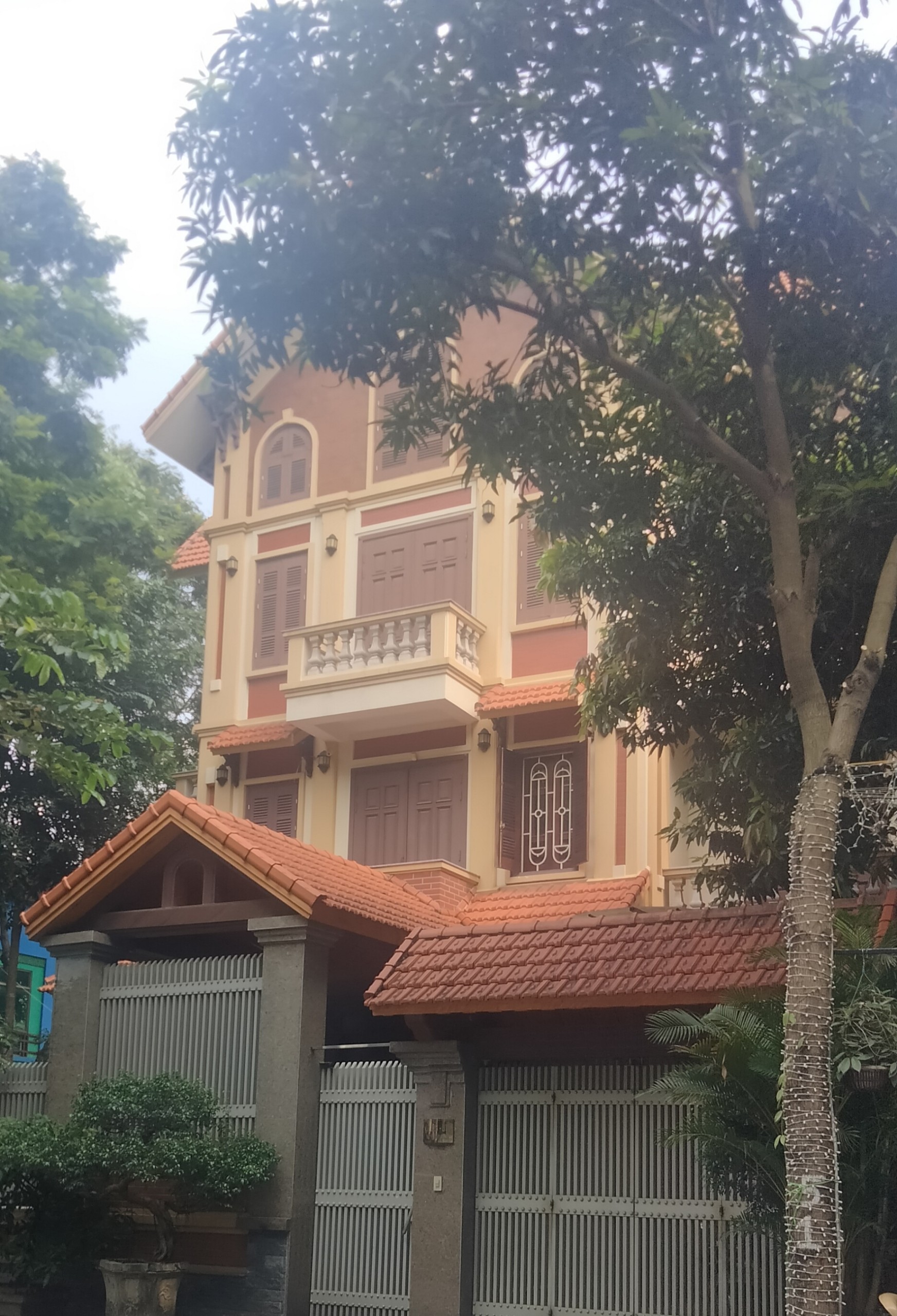 Biệt thự đơn lập Mỹ Đình 1, 236.8m2 khu vip quan chức 3 tầng giá 43 tỷ