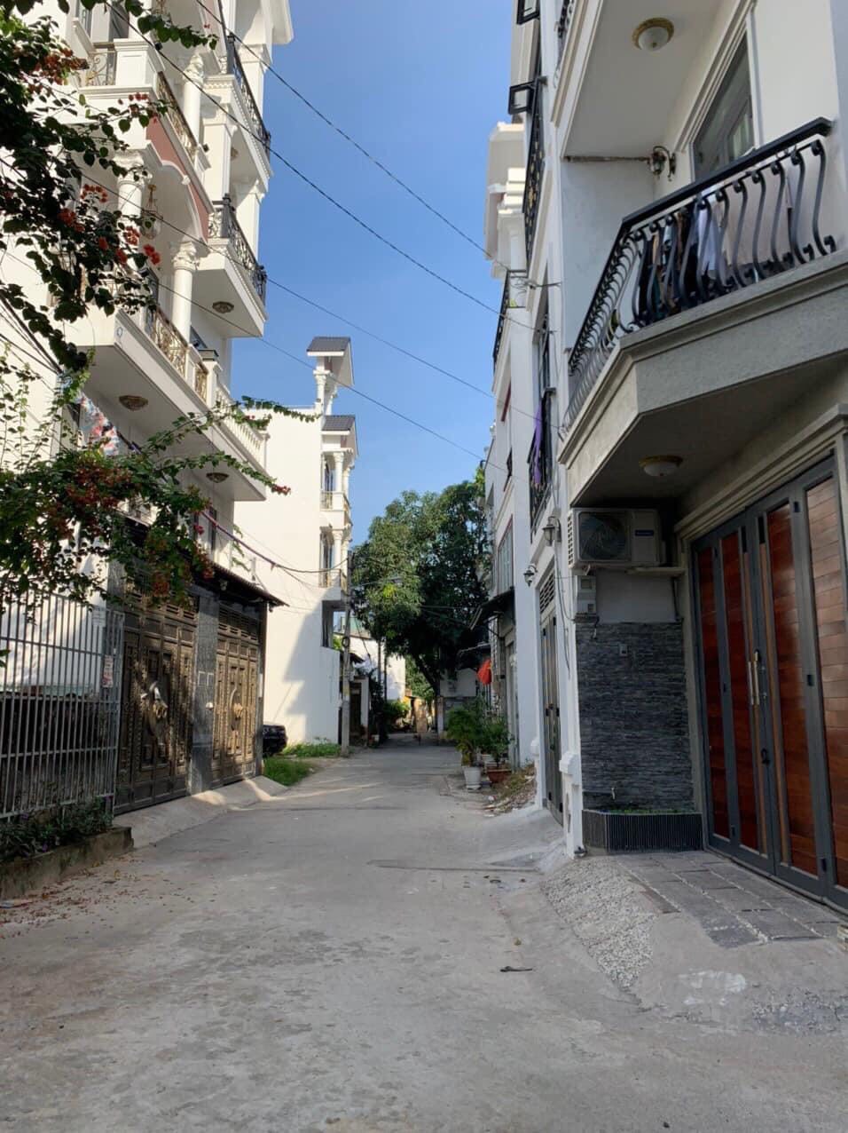 Nhà 1Trệt 2lầu, hẻm xe hơi đường số 2 Trường Thọ Thủ Đức, giá 5,6 Tỷ