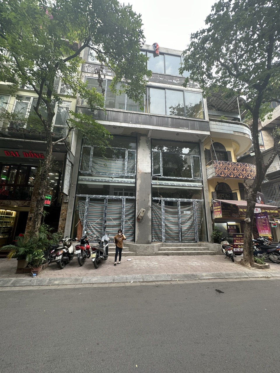 Cho thuê MBKD phố TRÀNG THI cực đẹp - MT 10m